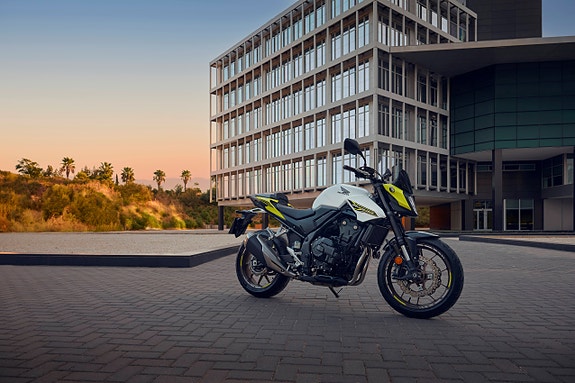 Honda CB500 Hornet 13 of 16