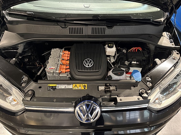 Volkswagen UP! 28 of 30
