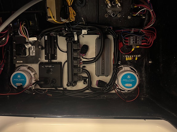 BRIG Eagle 6 - HANKØ EDITION, MERCURY, Simrad 9´, JL Audio, Coastkey, Seadek, ++ 11 of 30