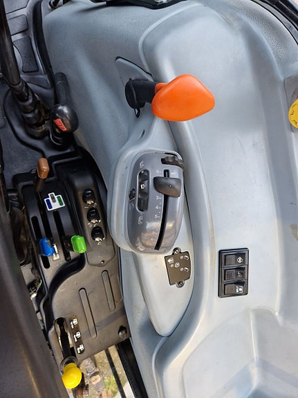 New Holland T5050 2011, kr 425 000,-