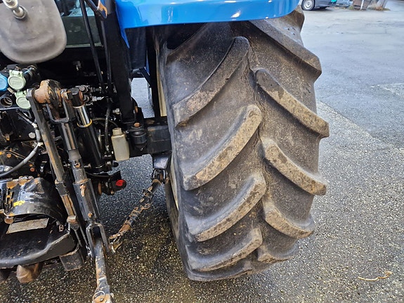 New Holland T5050 2011, kr 425 000,-