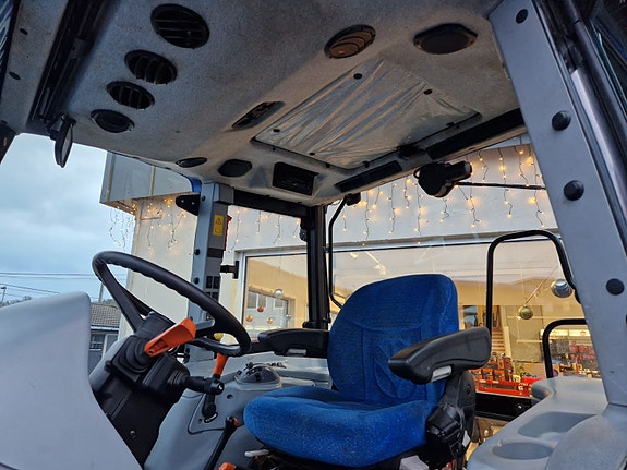 New Holland T5050 2011, kr 425 000,-