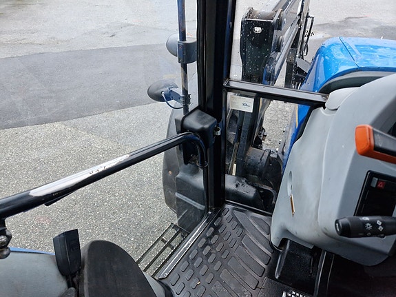 New Holland T5050 2011, kr 425 000,-