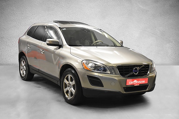 Volvo XC60 3 of 5