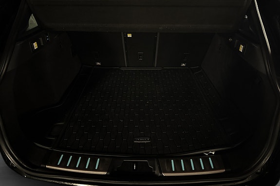 Jaguar F-PACE 23 of 25
