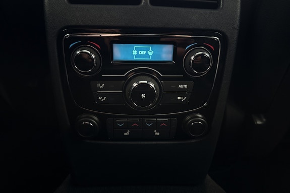 Jaguar F-PACE 15 of 25