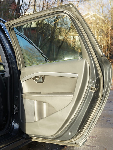 Volvo V70 30 of 30