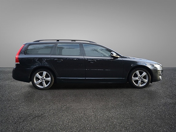 Volvo V70 9 of 30