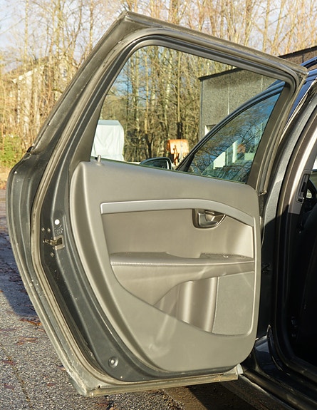 Volvo V70 28 of 30