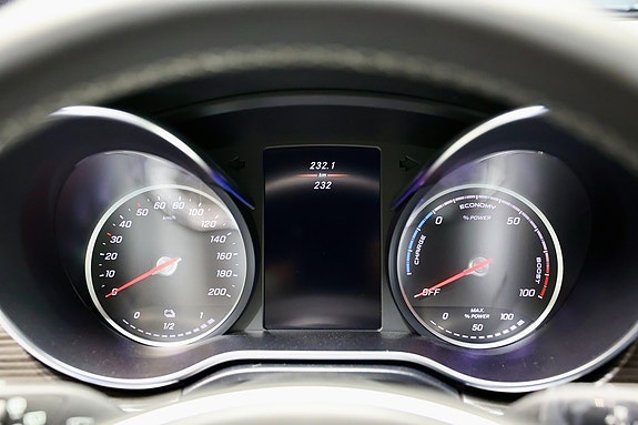 Mercedes-Benz EQV300 16 of 20