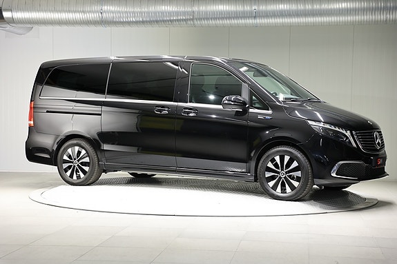 Mercedes-Benz EQV300 9 of 20