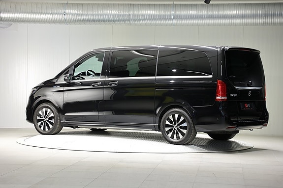 Mercedes-Benz EQV300 8 of 20
