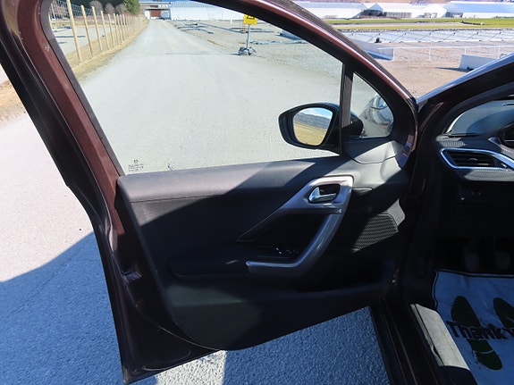 Peugeot 2008 14 of 30