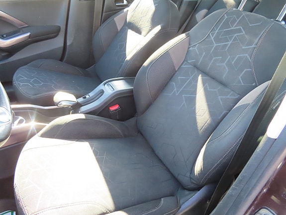 Peugeot 2008 16 of 30