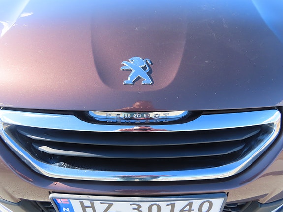 Peugeot 2008 28 of 30