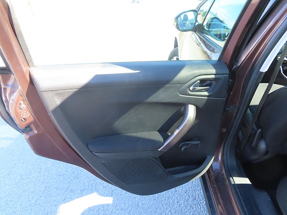 Peugeot 2008 21 of 30
