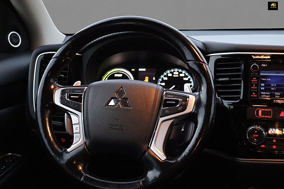 Mitsubishi Outlander 13 of 24