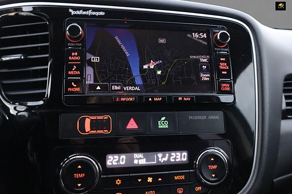 Mitsubishi Outlander 18 of 24