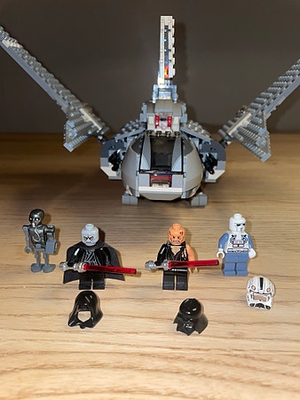 LEGO Star Wars 8096, Emperor Palpatine's Shuttle