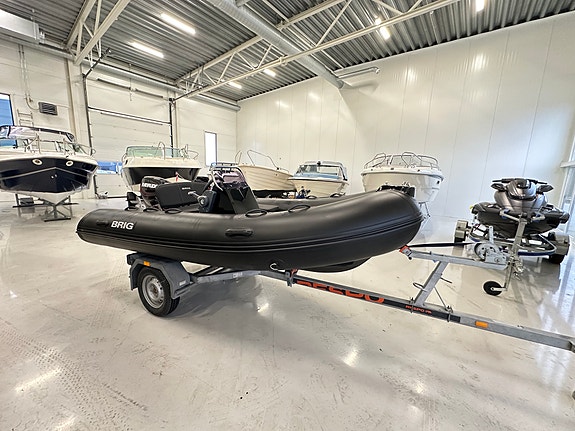 Brig 380 - vinterpris - sjøklar - all black - 25 hk - elstart - el tilt !