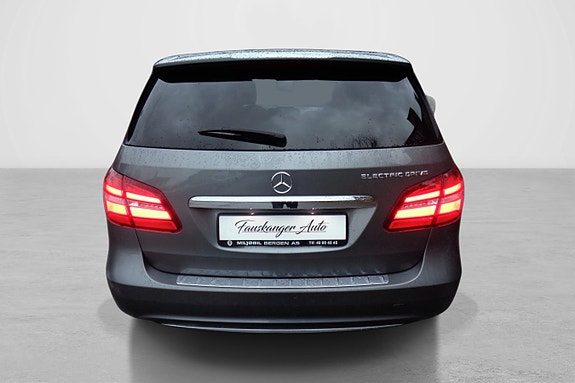 Mercedes-Benz B-Klasse 4 of 5