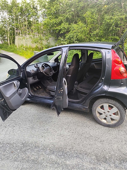 Peugeot 107 8 of 14