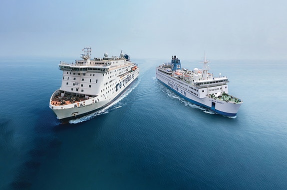 Verdens største sivileide sykehusskip: "Global Mercy" & "Africa Mercy". Flytende sykehus som gir gratis kirurgi til mennesker uten tilgang til helsehjelp.