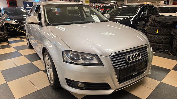 Audi A3 4 of 5