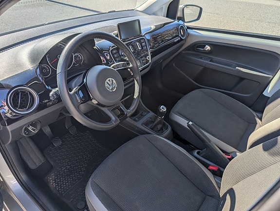 Volkswagen UP! 10 of 20