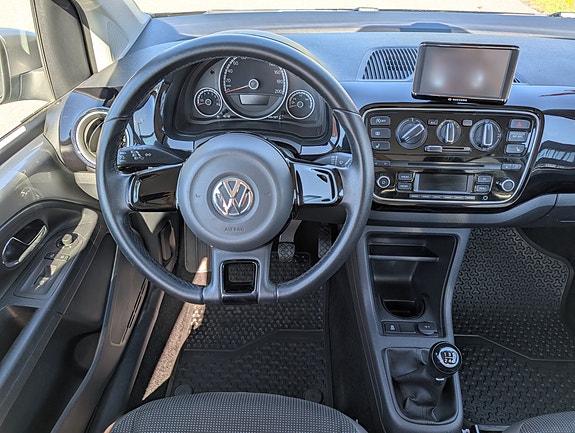 Volkswagen UP! 13 of 20