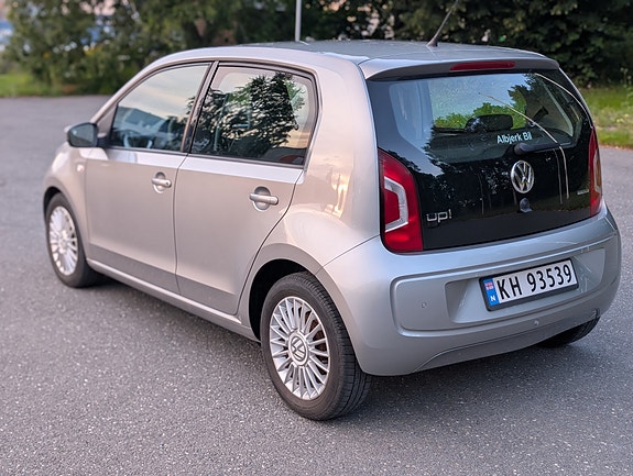 Volkswagen UP! 5 of 20