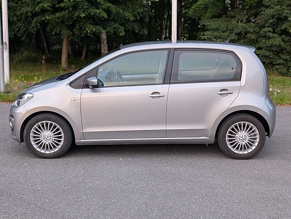 Volkswagen UP! 4 of 20