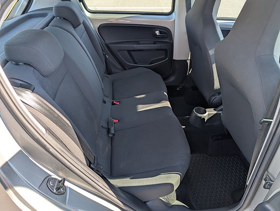 Volkswagen UP! 17 of 20