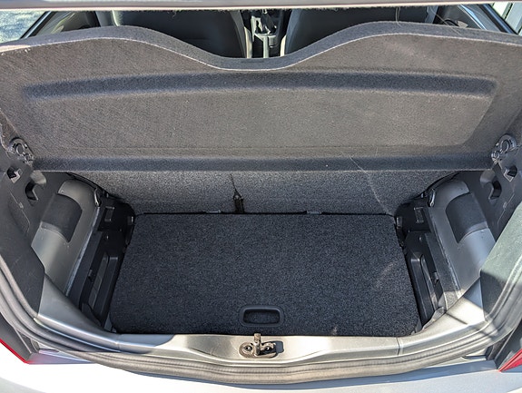 Volkswagen UP! 18 of 20