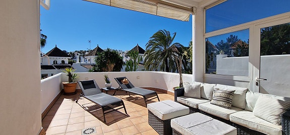 Sørvendt rekkehus med 70 m² terrasse - Like ved golfbanen