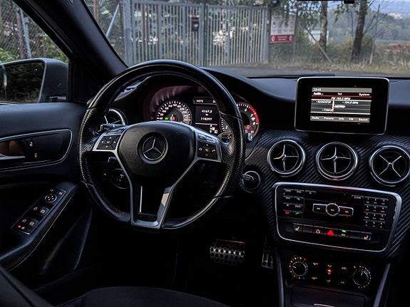 Mercedes-Benz A180 7 of 30
