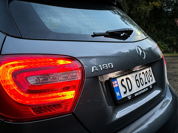 Mercedes-Benz A180 5 of 30