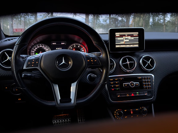 Mercedes-Benz A180 6 of 30