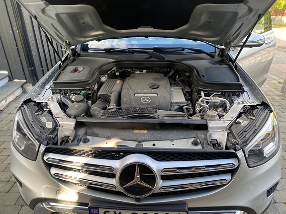 Mercedes-Benz GLC300 e 7 of 8