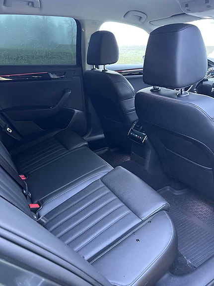 Skoda Superb 5 of 5