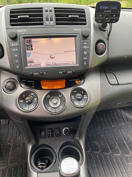 Toyota RAV4 6 of 7