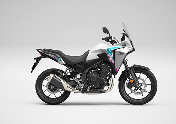 Honda NX500 2 of 5