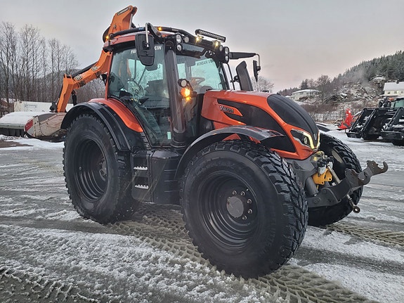 Valtra N175V 2022, kr 1 295 000,-