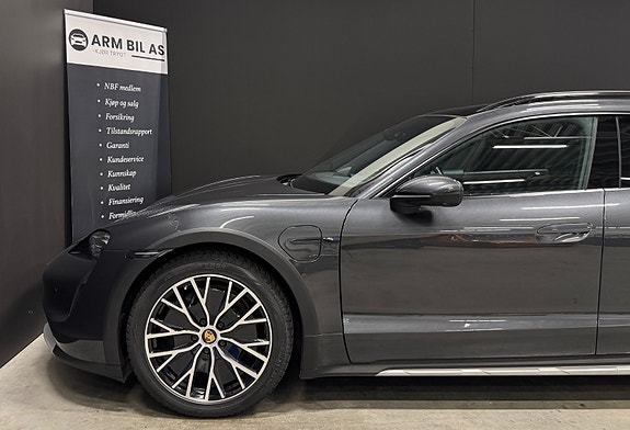 Porsche Taycan 4 8 of 30