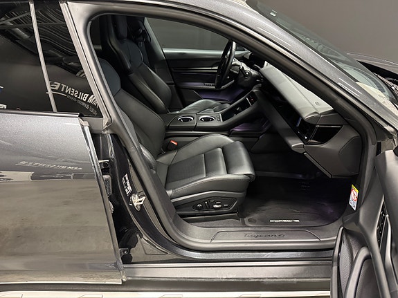 Porsche Taycan 4 14 of 30