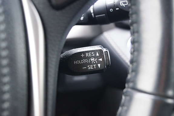 Toyota RAV4 14 of 30