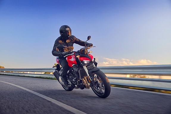 Honda CB1000 Hornet 2 of 5