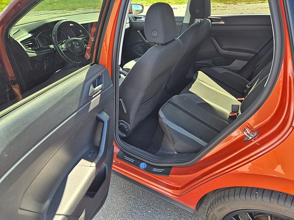 Volkswagen Polo 13 of 30