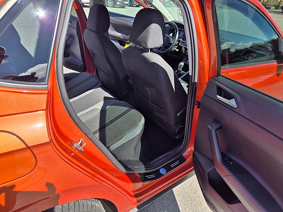 Volkswagen Polo 14 of 30