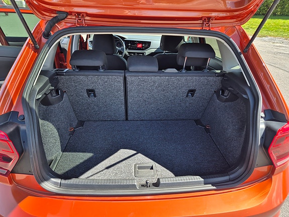 Volkswagen Polo 17 of 30